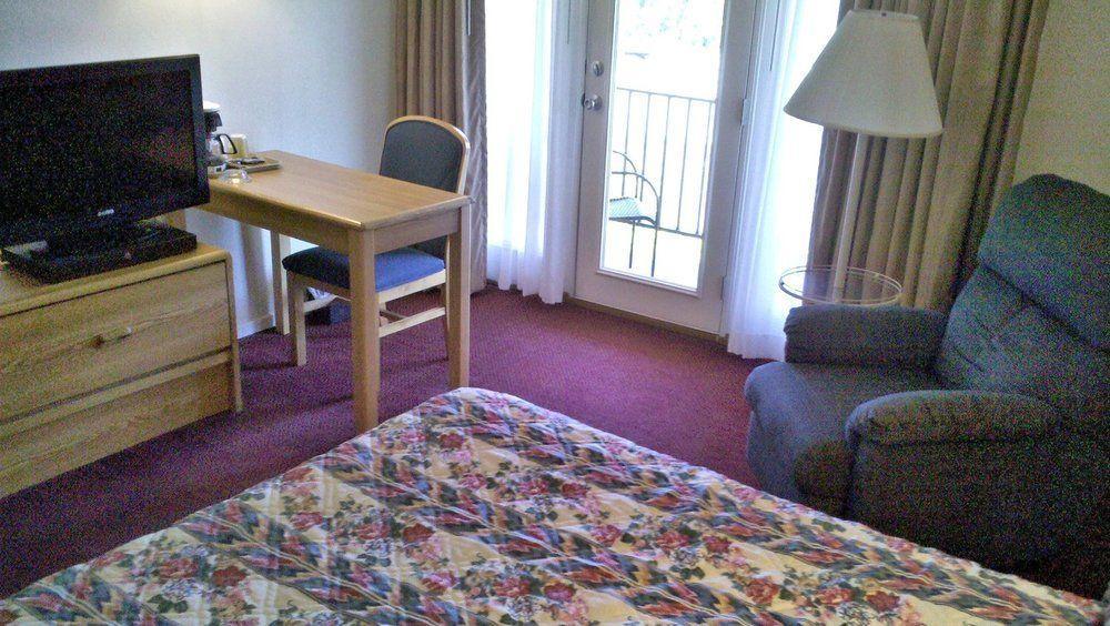 Baymont By Wyndham Cookeville Extérieur photo