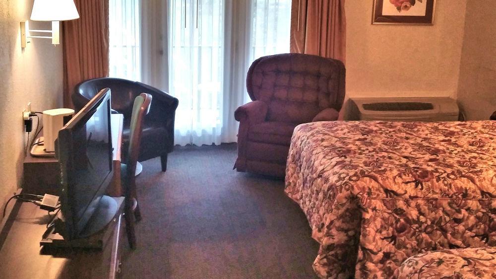 Baymont By Wyndham Cookeville Extérieur photo
