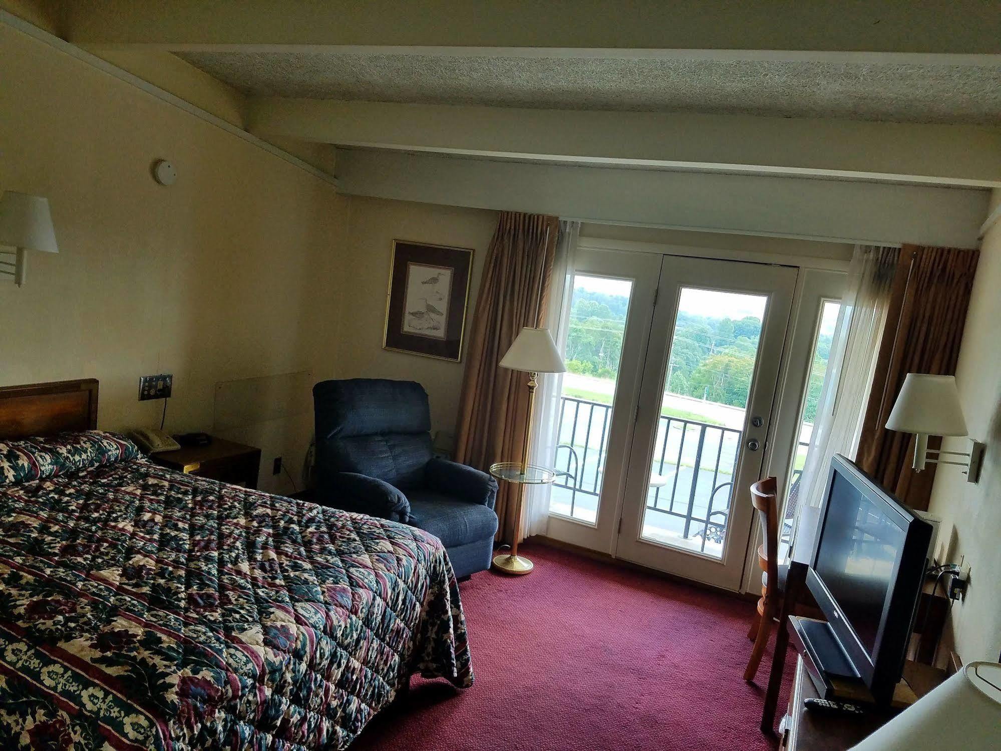 Baymont By Wyndham Cookeville Extérieur photo