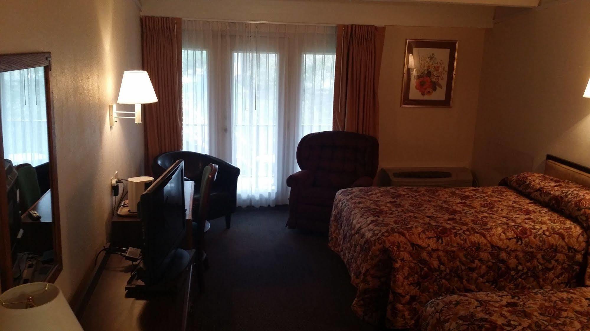 Baymont By Wyndham Cookeville Extérieur photo