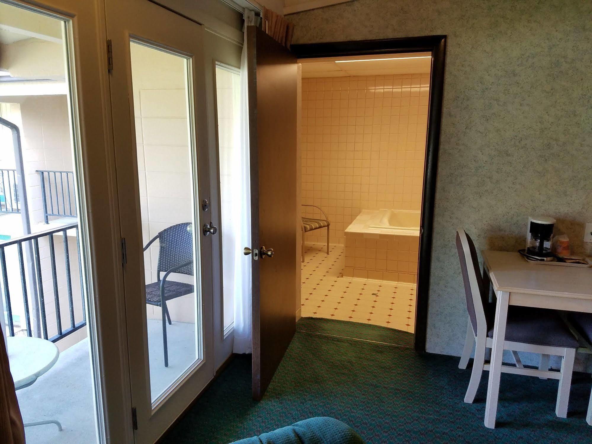 Baymont By Wyndham Cookeville Extérieur photo