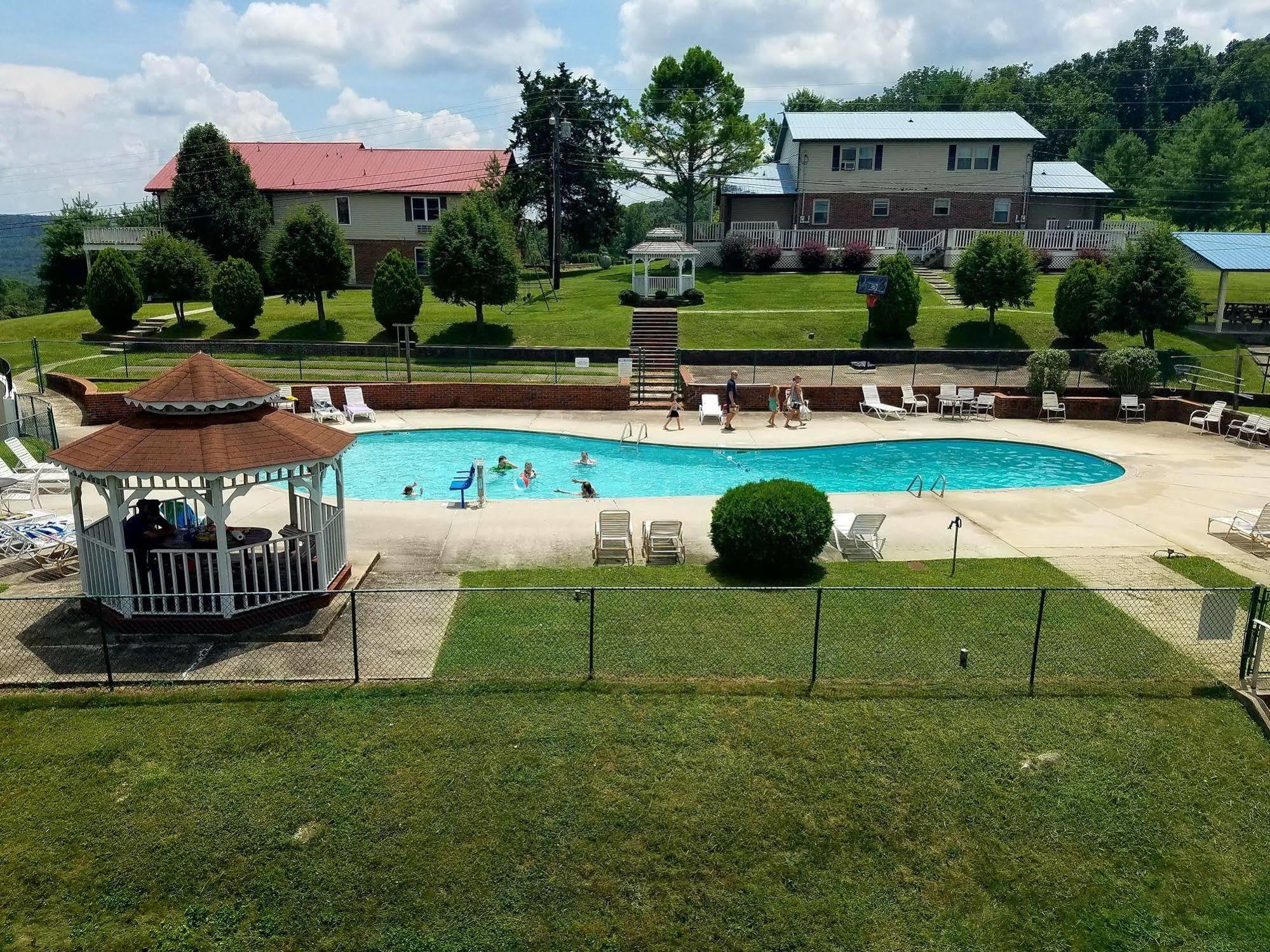 Baymont By Wyndham Cookeville Extérieur photo