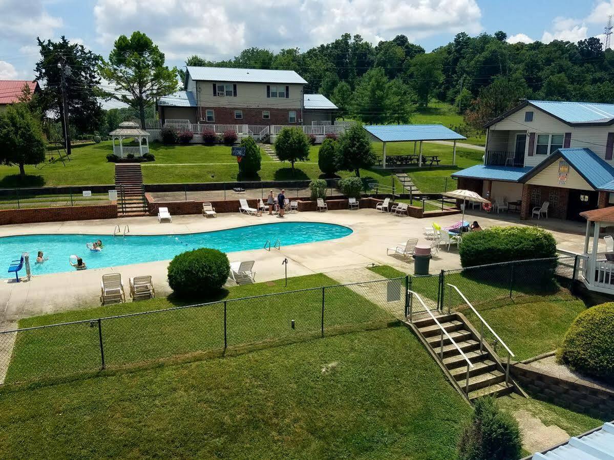 Baymont By Wyndham Cookeville Extérieur photo